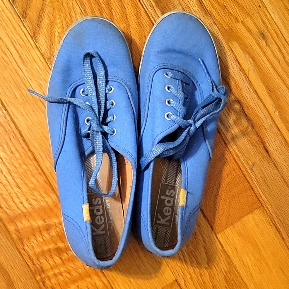 Size 3 Blue Keds